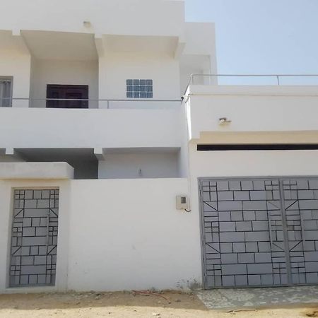 Villa Diambars Sali Tapé Dış mekan fotoğraf