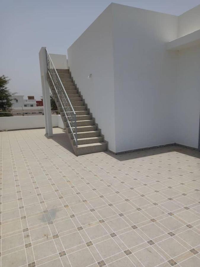 Villa Diambars Sali Tapé Dış mekan fotoğraf